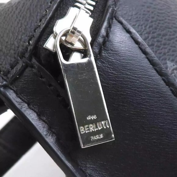 Auth Berluti Body Bag Messenger Bags Black/Browm Leather/Silvertone - Picture 4 of 14